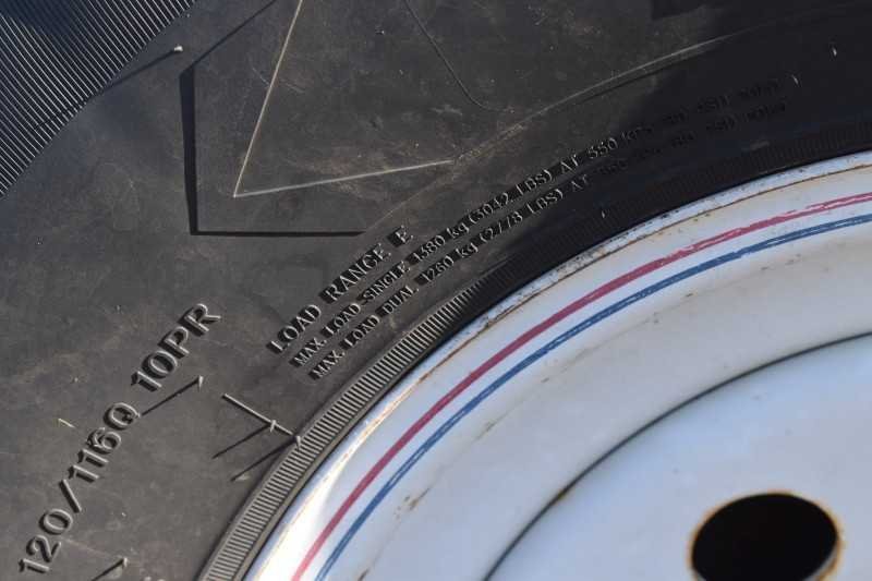 2006 Exiss 7407LQ 4 Horse Trailer with 7' Short Wall - Image 30