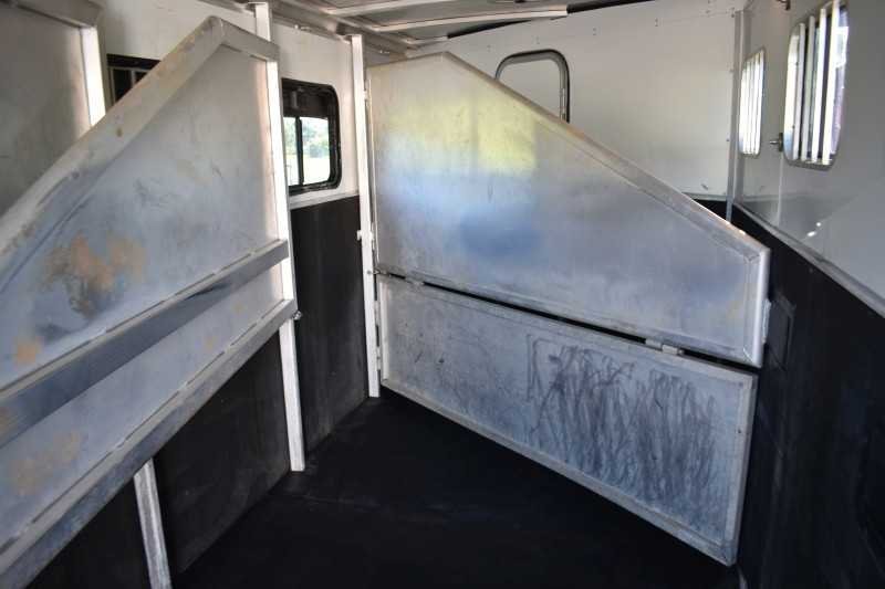 2006 Exiss 7407LQ 4 Horse Trailer with 7' Short Wall - Image 26
