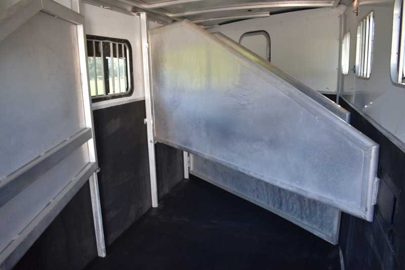 2006 Exiss 7407LQ 4 Horse Trailer with 7' Short Wall - Image 25