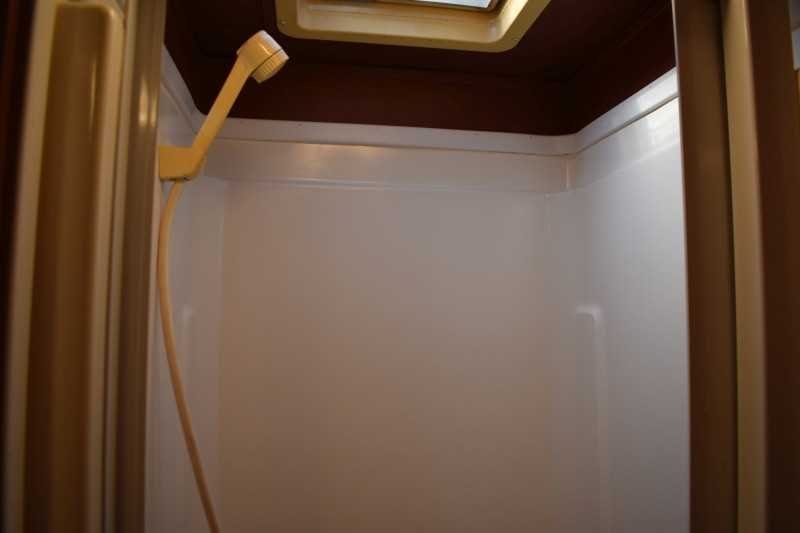 2006 Exiss 7407LQ 4 Horse Trailer with 7' Short Wall - Image 19