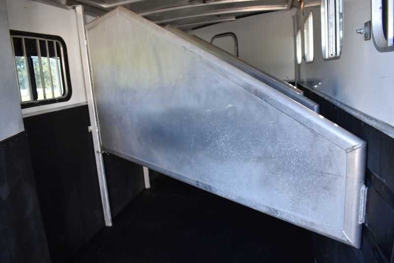 2006 Exiss 7407LQ 4 Horse Trailer with 7' Short Wall - Image 24