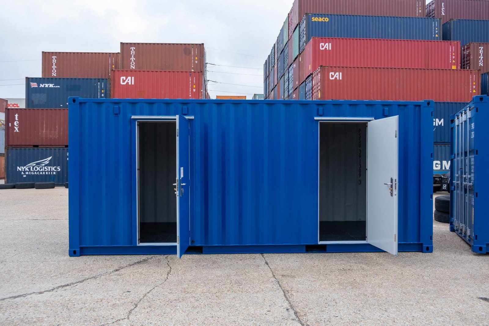 20ft 2 Doors Shipping Containers - Image 4