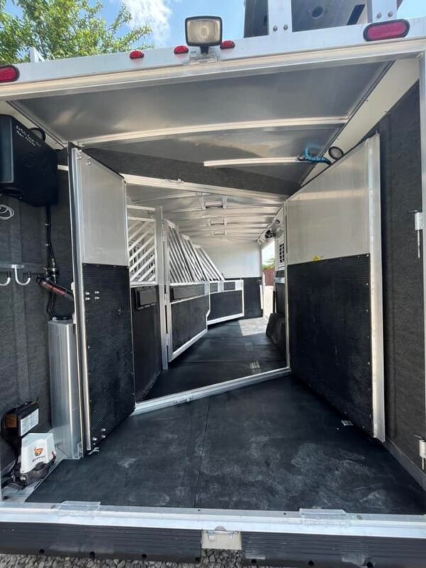 2005 Bloomer 4h Lq/Side Reverse Load/Full Rear Tack - Image 72