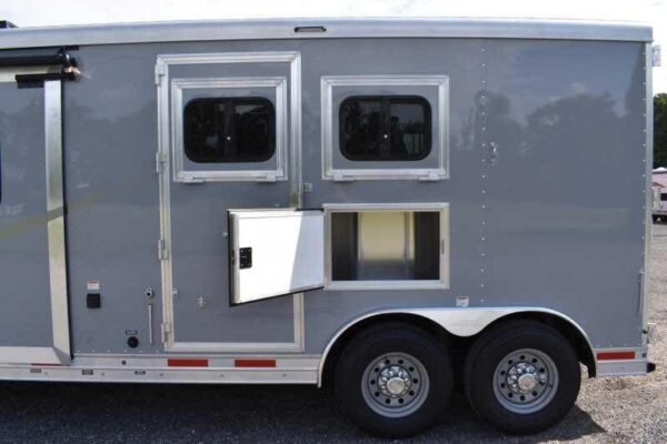 2020 Lakota Colt 8209SO 2 Horse Trailer with 9' Short Wall - Image 12