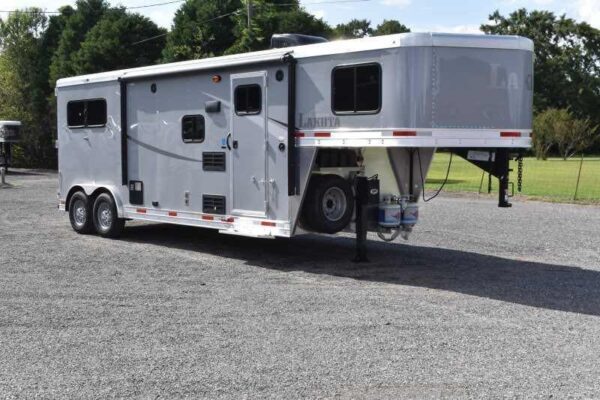 2020 Lakota Colt 8209SO 2 Horse Trailer with 9' Short Wall - Image 5