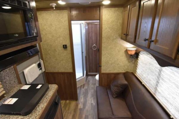 2018 Lakota Charger LQ Stock Trailer with 9' Short Wall - Image 11