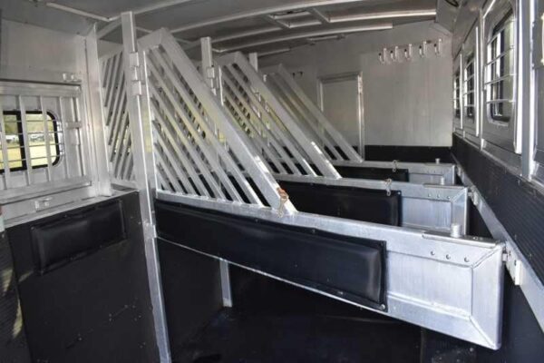 2003 Bloomer 8414LQ 4 Horse Trailer with 14' Short Wall - Image 30