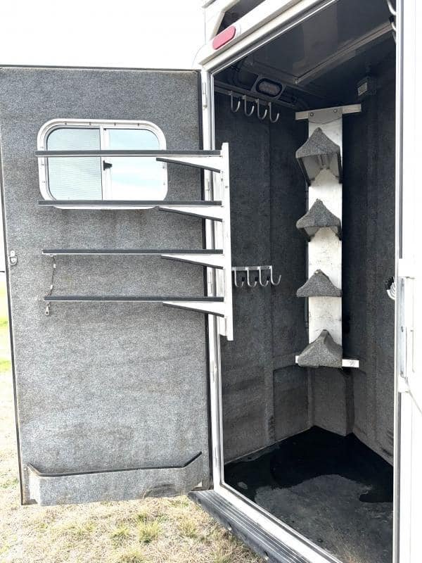 2011 Platinum Coach 4 Horse 15 SW Rear Load Horse Trailer - Image 9