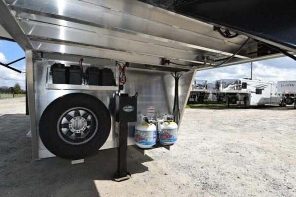 2018 Lakota Charger LQ Stock Trailer with 9' Short Wall - Image 7