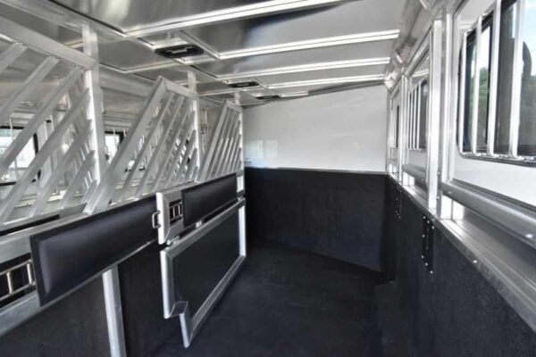 2018 Lakota 84HBPSL 4 Horse Trailer with 2' Short Wall - Image 15