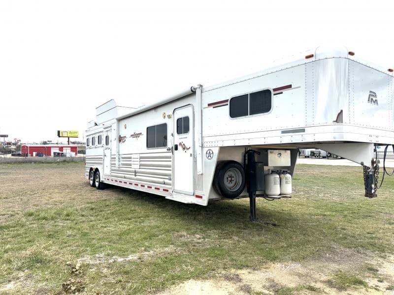 2011 Platinum Coach 4 Horse 15 SW Rear Load Horse Trailer - Image 3