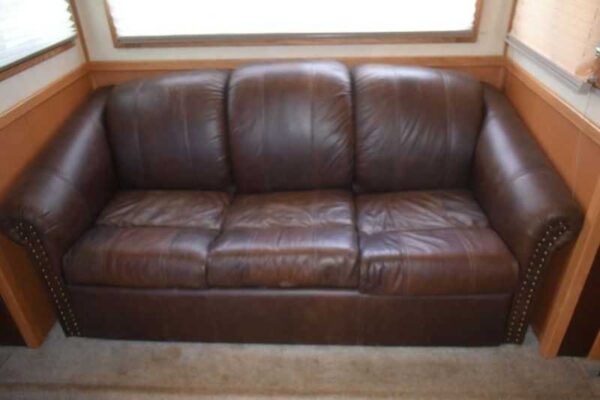 2005 Sundowner Sunlite  6LQ Horse Trailer with 11' Short Wall 725 Grand Sierra 8612GLQ MidTack - Image 36