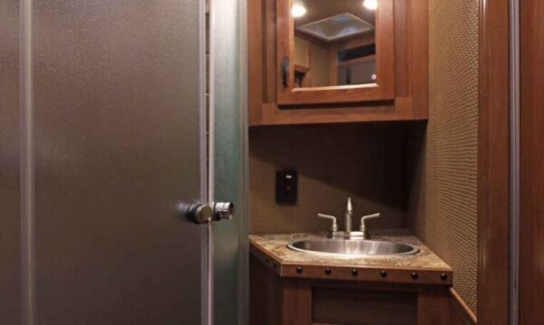 2019 Lakota Bighorn 6 Horse Side Load Trailer - Image 30