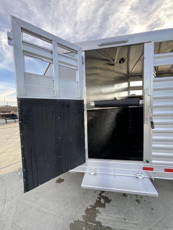 NEW 2024 Elite Trailers 5 Horse Stock Combo BP Horse Trailer - Image 8